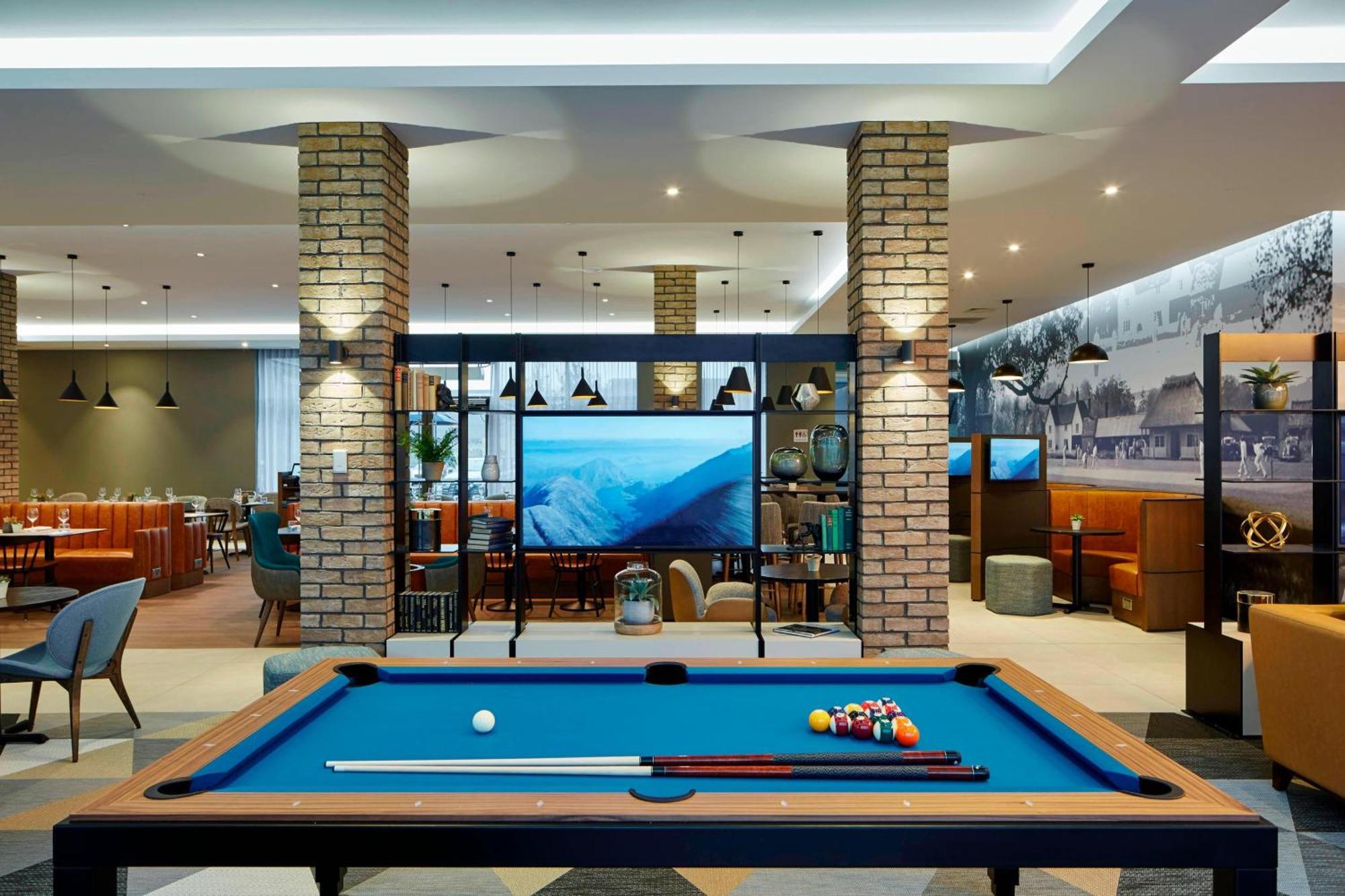 Courtyard By Marriott Oxford South Hotel Abingdon-on-Thames Ngoại thất bức ảnh